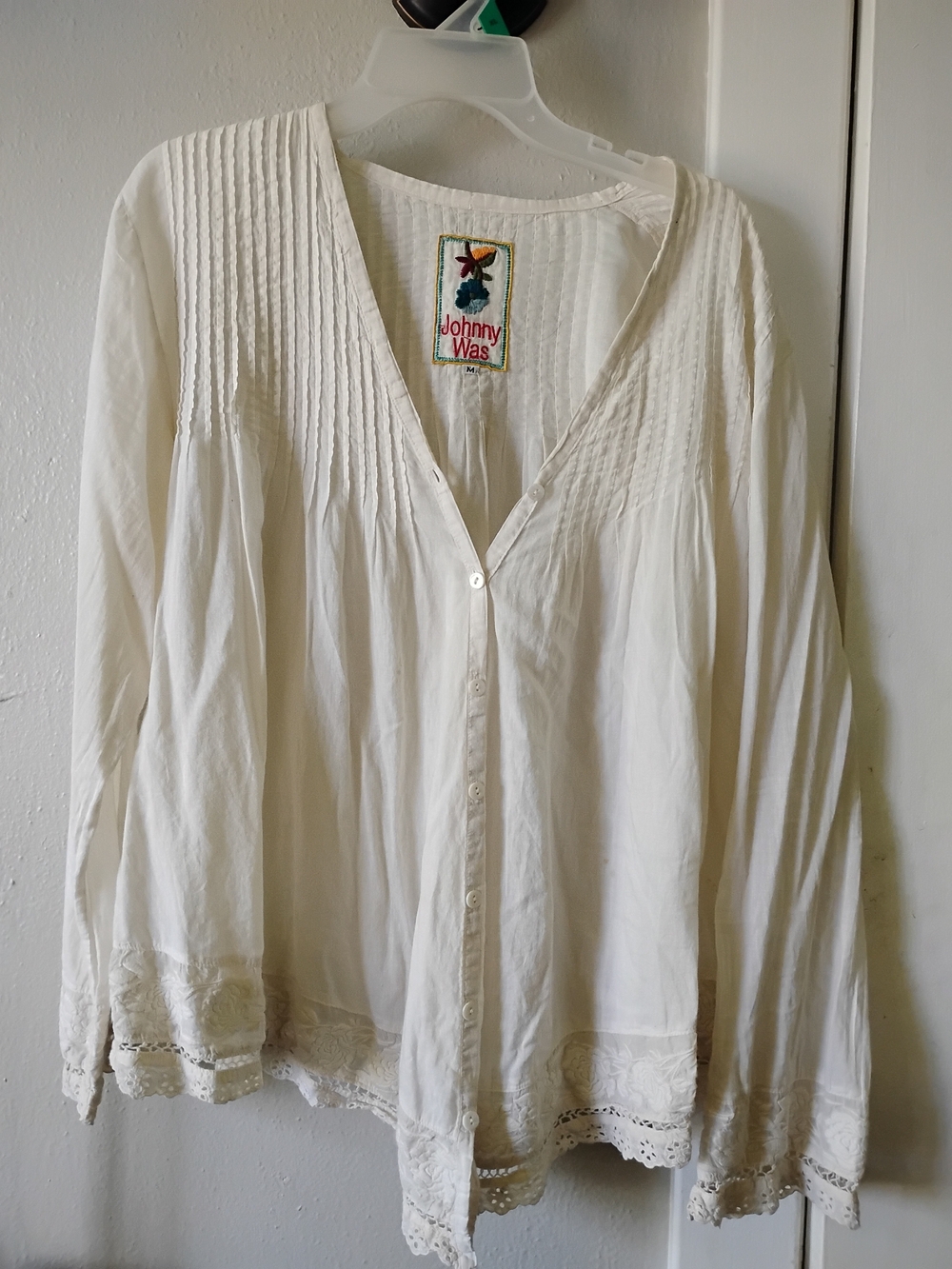 Johnny Was Women's Off-White V-Neck Button Up